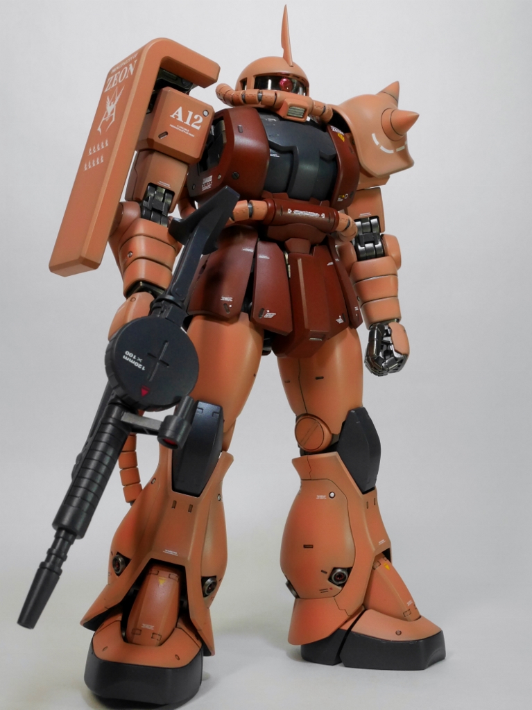 消費税無し 塗装済み完成品 MG シャア専用ザクVer2,0 264 完成品