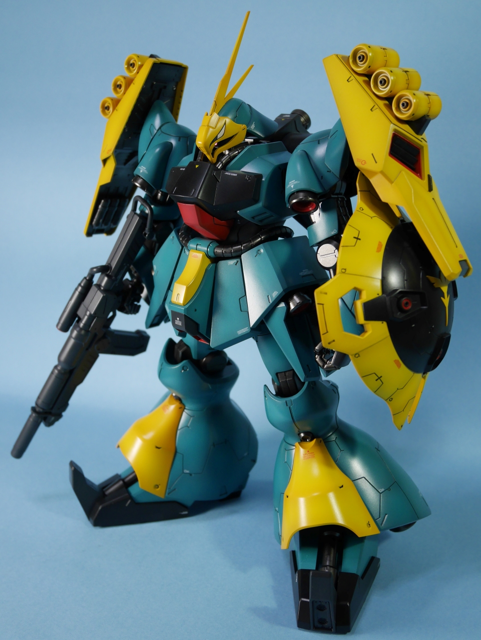 RE/100ヤクトドーガ「ギュネイ機」完成品