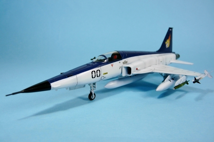 エリア８８ Ｆ-５Ｅ タイガーⅡ 完成品201201